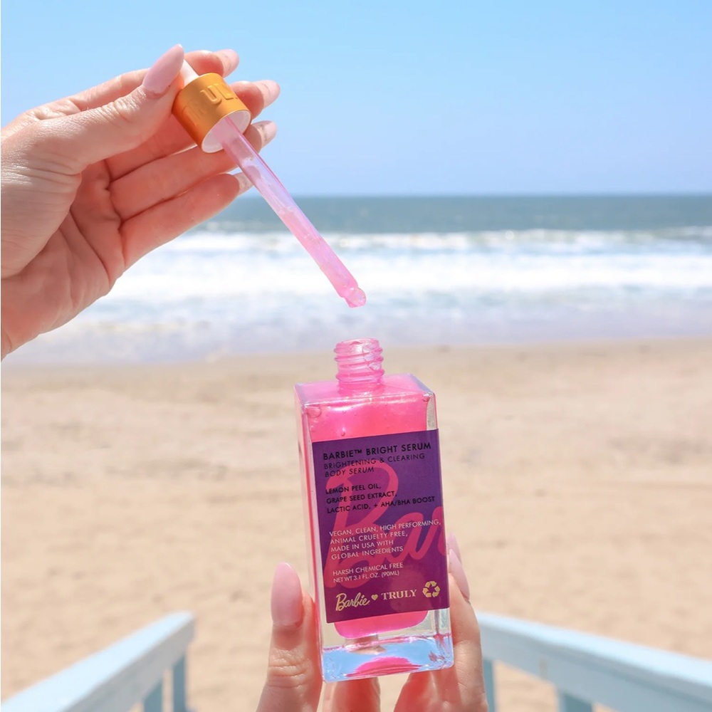 Barbie™ Bright Serum
Brightening & Clearing Body Serum